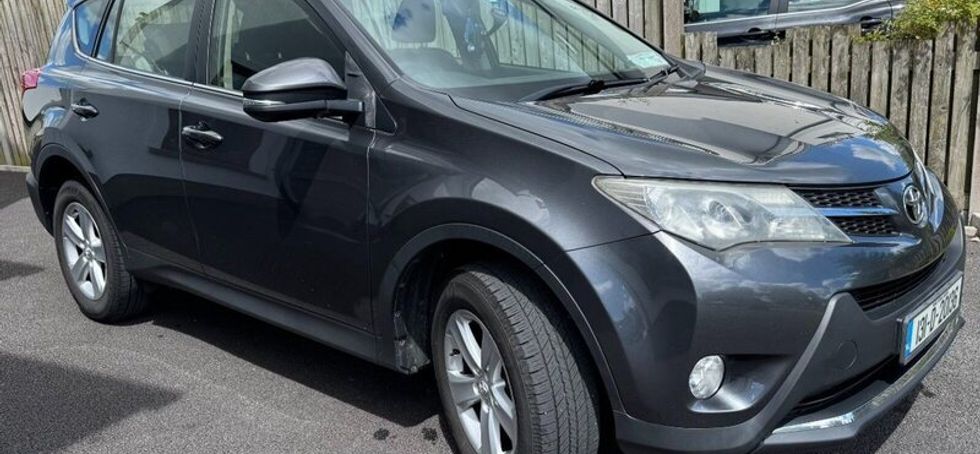 RAV4, 131D, LUNA, 237kms, Reversing Cam, New NCT