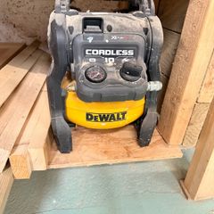 dewalt compressor