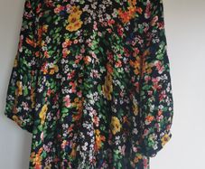 ladies clothing size 22