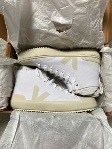 hightops