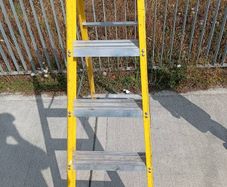 Step ladder
