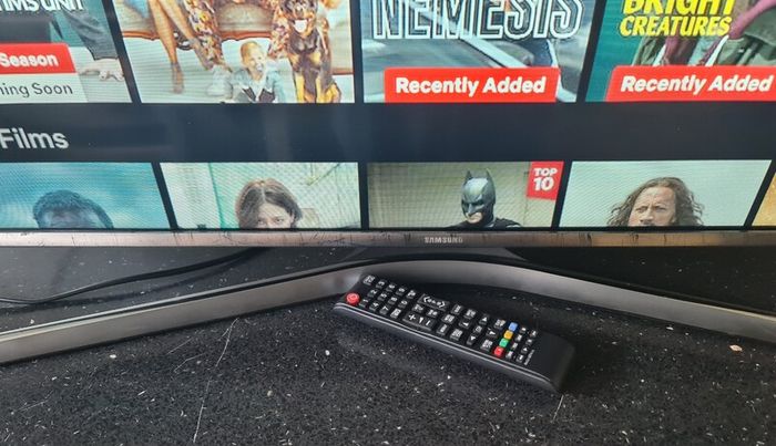Samsung 48" Full HD Smart TV  Great Condition