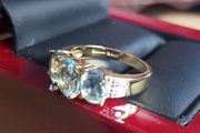 18 Ct Gold ring Natural Aquamarine 1.35 carat  and Diamond