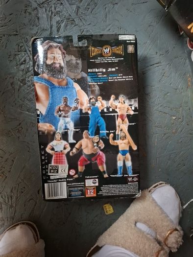 wwe classic superstars never opened still.sealed