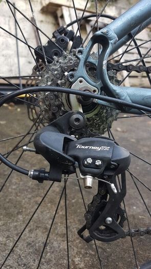 Road bike, Disc Brakes Front and Rear, 29"x2.10" Tyres