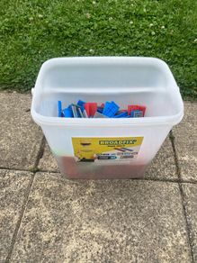 Box of Broadfix shims