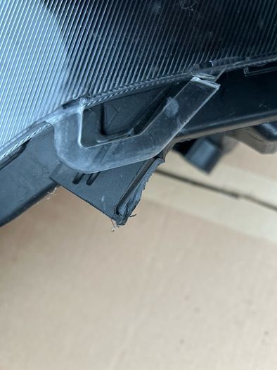 toyota Yaris headlights