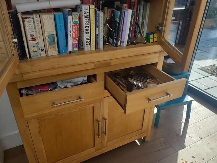 oak cabinet / dresser / display unit / book shelf
