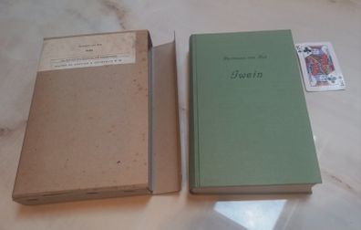 Hardback of Iwein poetry by Hartmann von Aue, in German, D18 post 8e