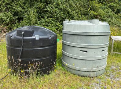 Oil tanks
