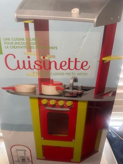 Cooker/fridge/sink the big double-sided cooker with accessorie and storage