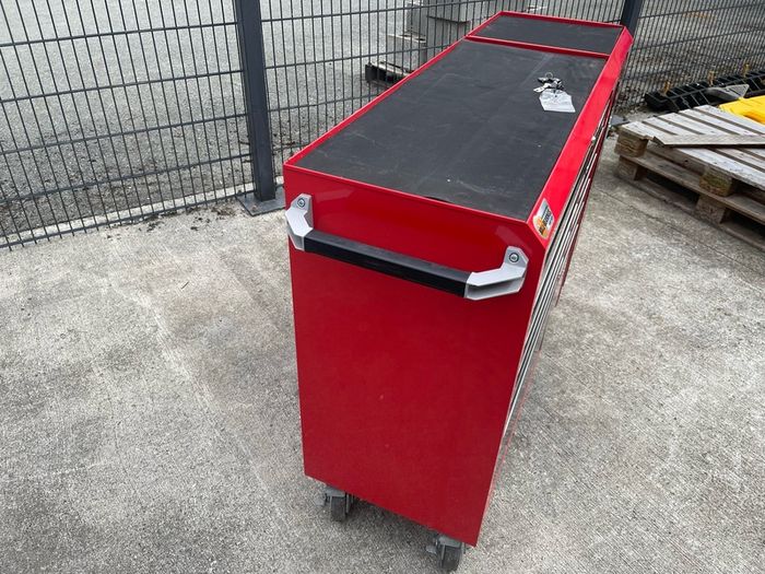 Mobile tool chest