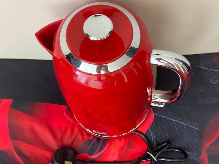 Breville Bold Electric Kettle