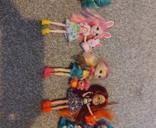5 Enchantimal figures