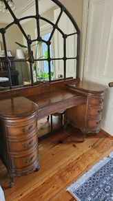 Antique Victorian Vanity