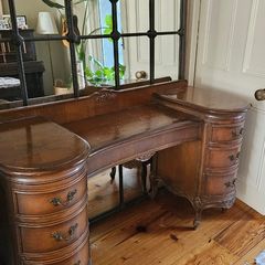 Antique Victorian Vanity