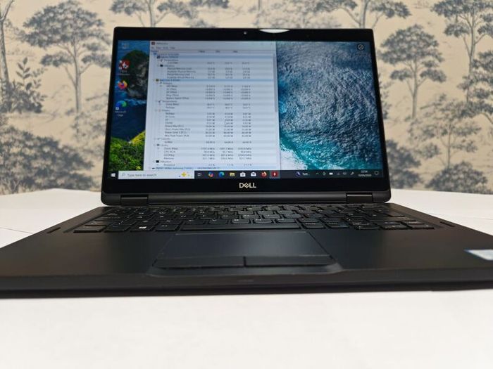 Dell Latitude 7390 2-in-1 i5 | Touchscreen | Excellent Condition