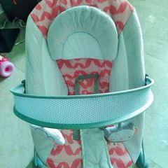 Baby relaxing chair