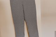 Jegging style trousers.