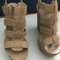 Pre-loved 'New Look' Beige Wedges - Size 4
