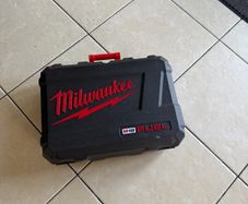 Milwaukee Box m18 bandsaw