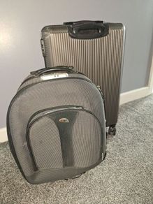 2 travel bags for low price