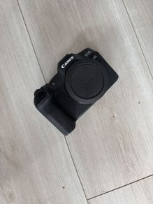 Canon EOS R8 in great condition with low shutter count