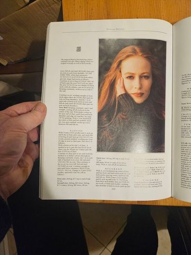 The Celtic Collection By Alice Stormore.  25 Original Knitwear Designs.  Photographs By Mike Budd. Large Volume Hardback In Good Condition.  See Photos For Same.