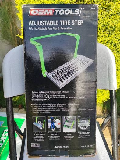Tire step for jeeps and vans with roof racks/roof carriers