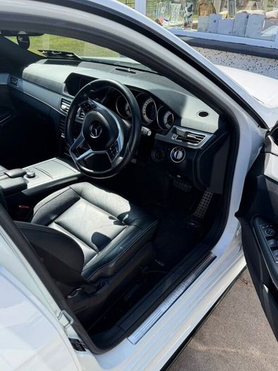 Mercedes Benz E220d