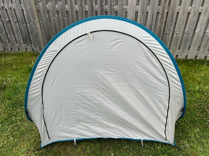 Quechua pop up beach tent