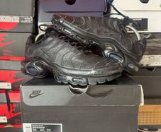 Nike Air Max Plus Triple Black Leather AJ2020-100