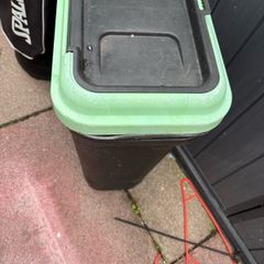dog food storage