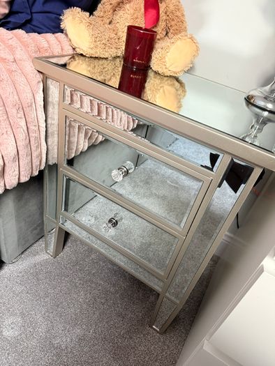 Silver mirror bedside lockers