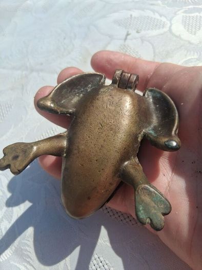 Midcentury Italian Crab and Frog Brass Ashtrays