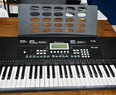 Keyboard Startone MK-300 with case