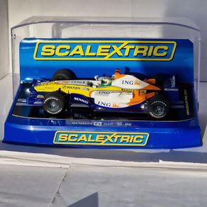 Scalextric F1 Renault Team #3 Slot Car ( formula one )
