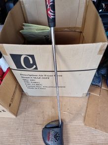 Titleist Scotty Cameron Futura M7.  32" for sale. Immaculate condition. Used only a few times. First to see will buy