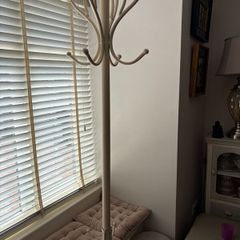 Cream metal coat hanging stand