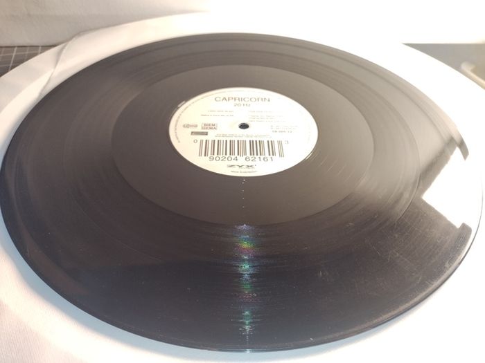 Capricorn - 20 Hz - ZYX Total Recall Records - Early 90s TRIBAL HOUSE CLASSIC!