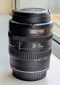 Canon EF 28-70mm f3.5-4.5 II