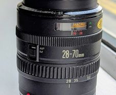 Canon EF 28-70mm f3.5-4.5 II