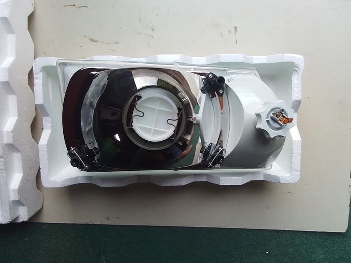 Citroen Visa Headlamp.