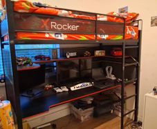 Gaming desk