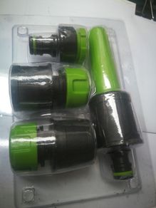 Hose accessory set