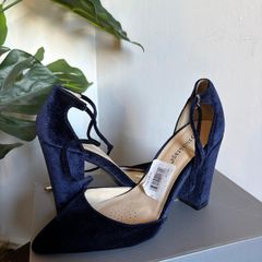 Ladies heels size 6