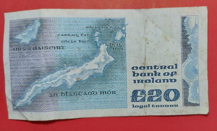 Irish 1981 "YEATS" Twenty pound note in .Fine condition