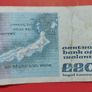 Irish 1981 "YEATS" Twenty pound note in .Fine condition Image 4