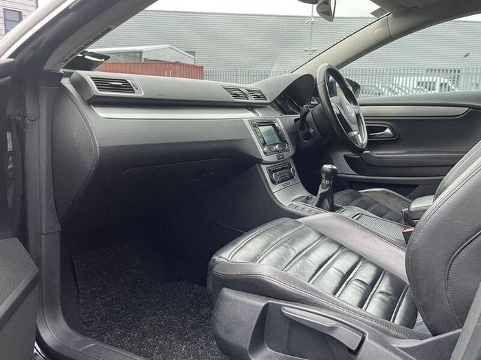 Volkswagen Passat 2011