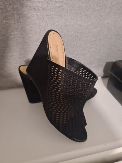Dune shoes